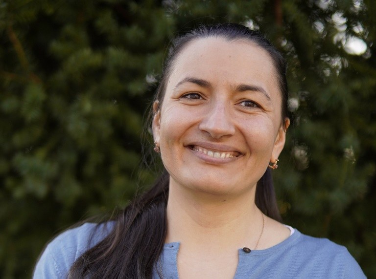 Ala Bunescu.jpg